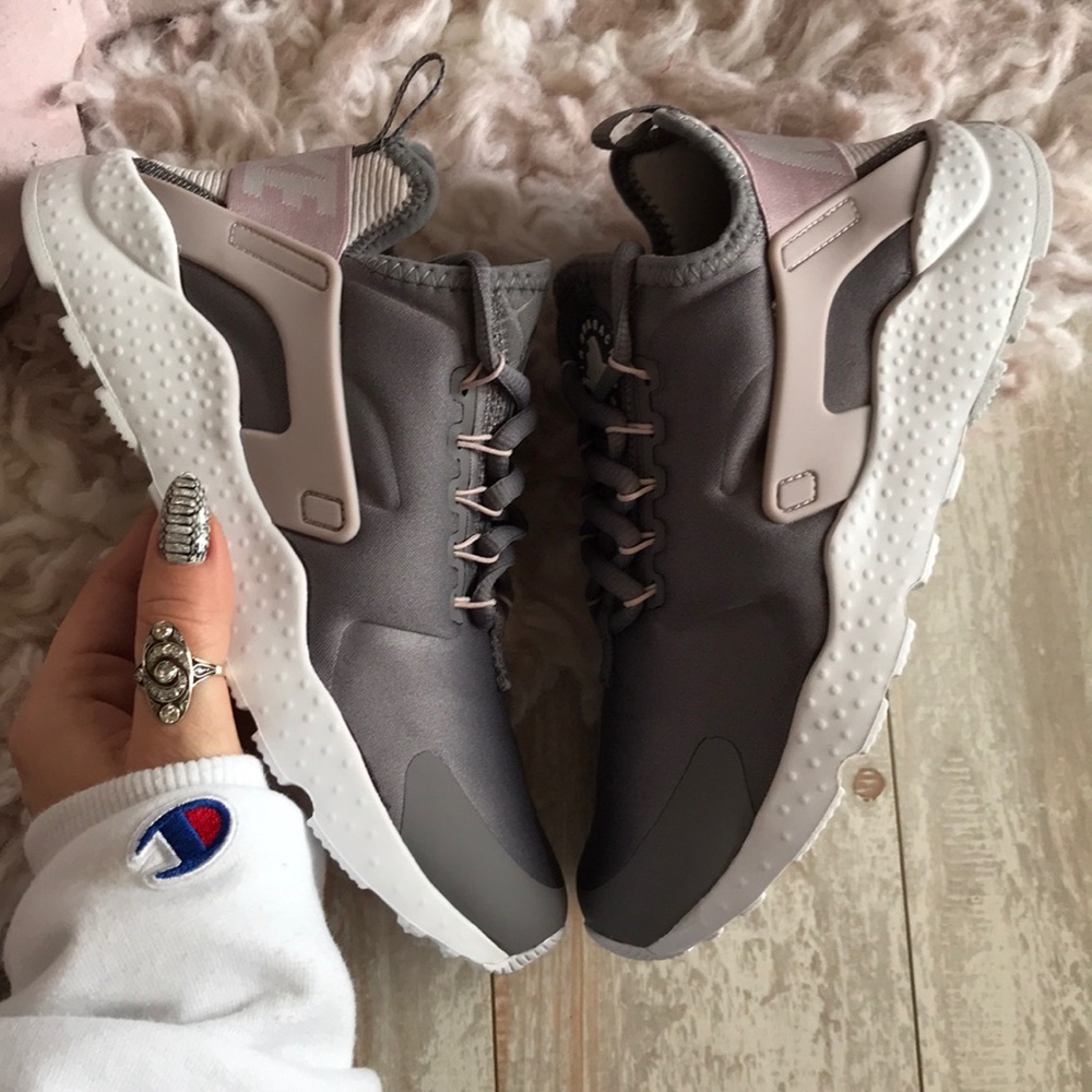 NWT Nike Huarache Run Ultra - Picture 4 of 7